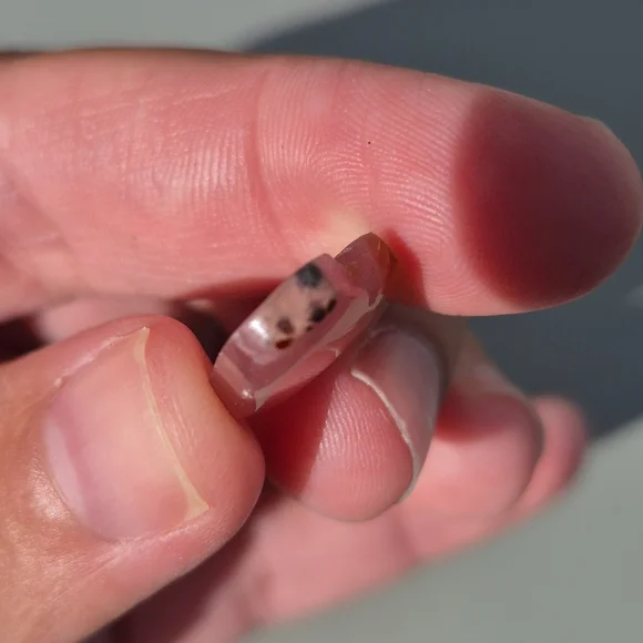 Hear Cut Rodochrosite Gemstone - Picture 7 of 11